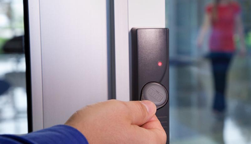 Access control door entry options